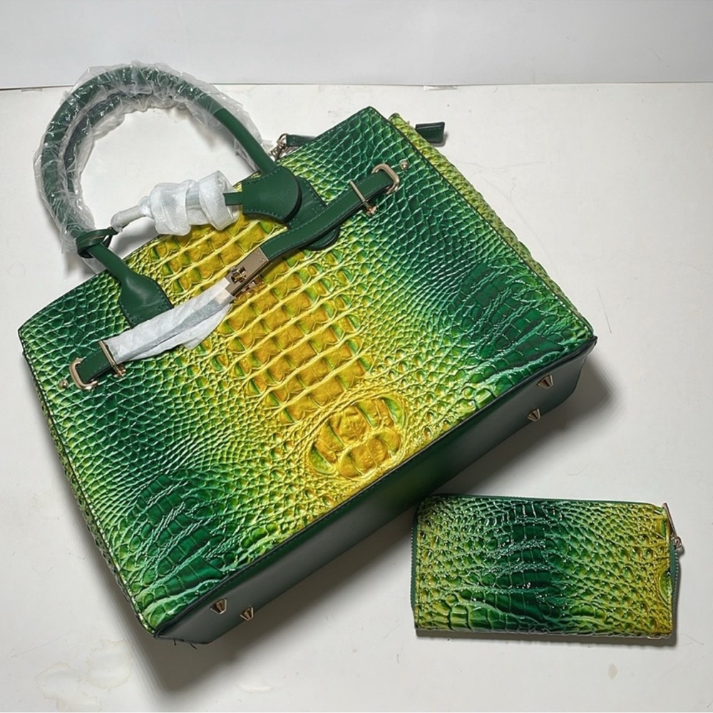 CFN Set Like Brahmin Tote & Wallet Set in Crocodile-Vegan Leather NWT $588 MSRP - Picture 3 of 9